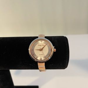 Voulez-Vous Women Stainless Steel Quartz Movement Two-Tone Designer Watch. Rose.